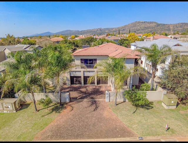 6 BEDROOM HOUSE SOLD IN XANADU